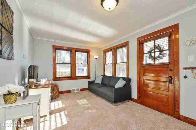 24320 N Forest Dr - Photo 2 of 15