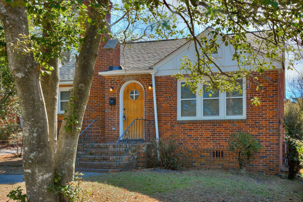 2722 Oakland Ave - Photo 2 of 36