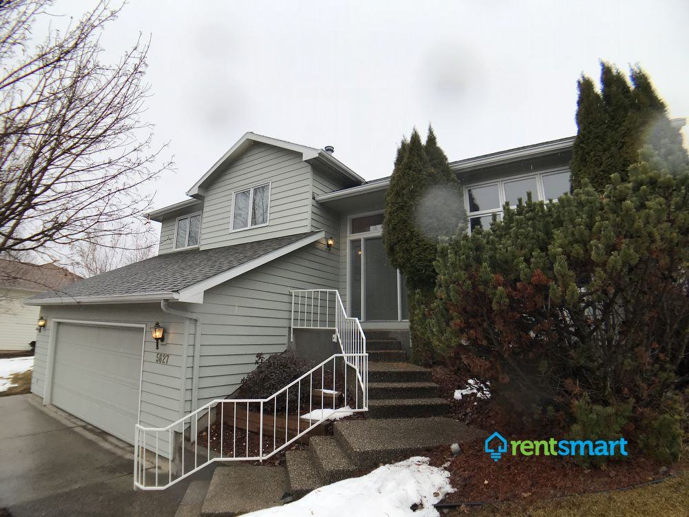 5627 Prospect Dr - Photo 2 of 19