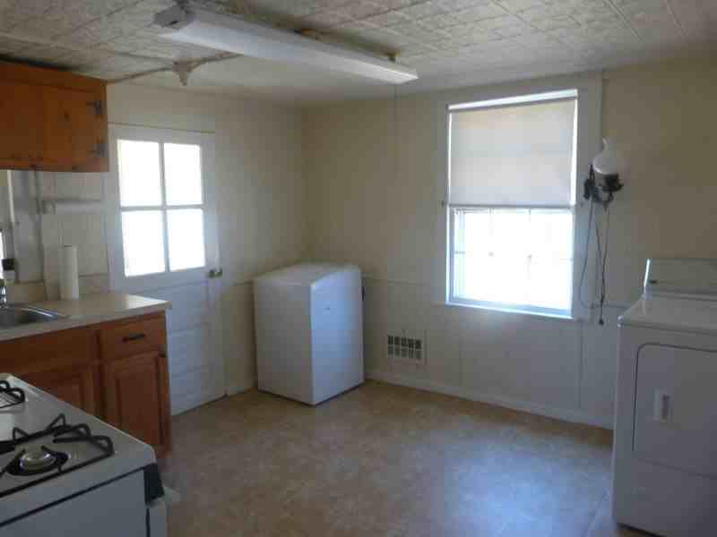 28 Wagners Ln - Photo 3 of 15