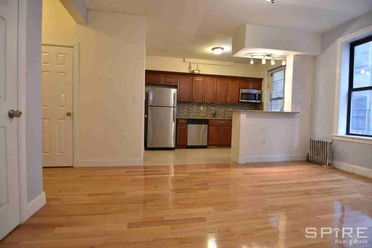 87 Montrose Ave #WERTW