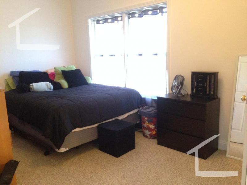 8 Glencoe Street - Photo 3 of 5