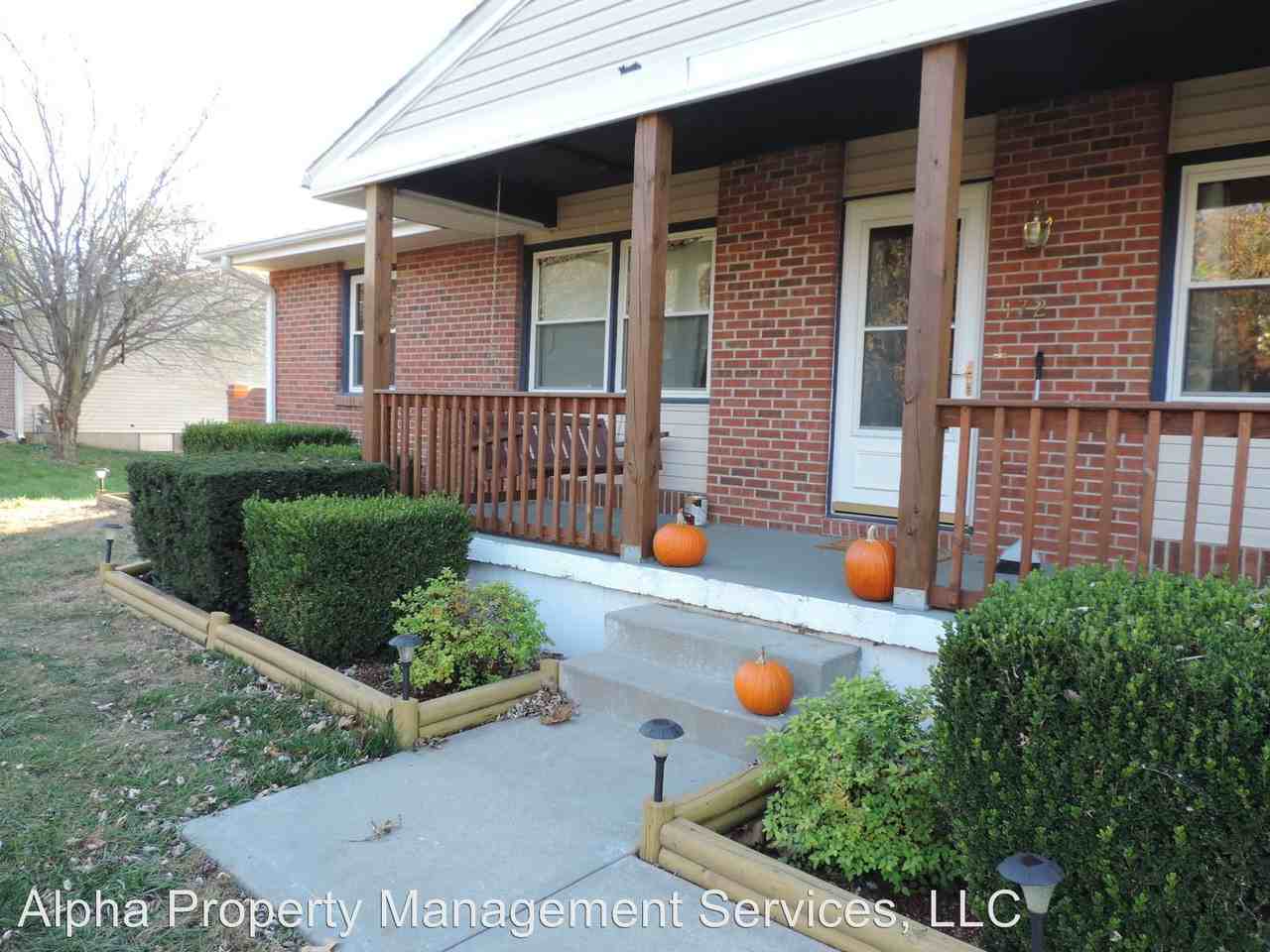 172 Sycamore Rd - Photo 3 of 43