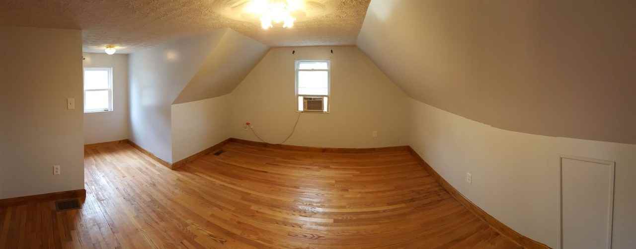 512 Wisconsin Ave - Photo 3 of 6