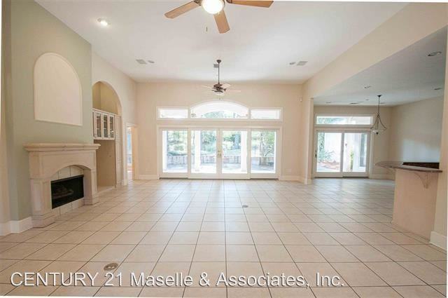 225 Valley Rd - Photo 3 of 14