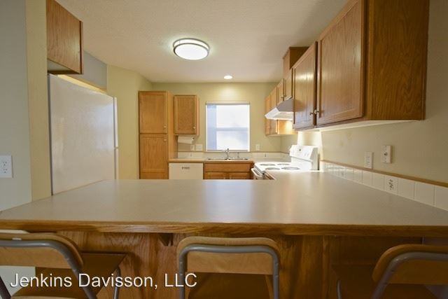 1683 SE Linn St - Photo 3 of 21