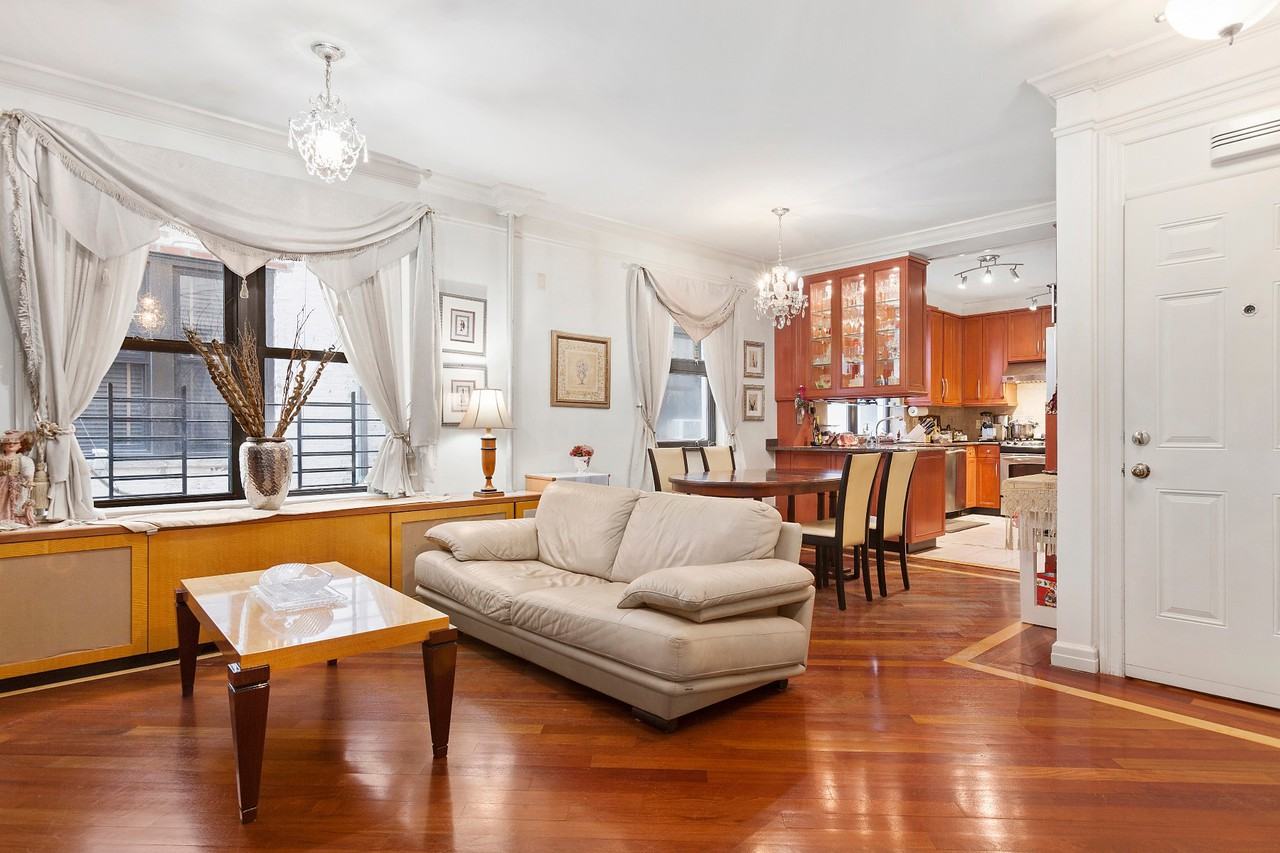 35-42 29th St - Photo 2 of 6