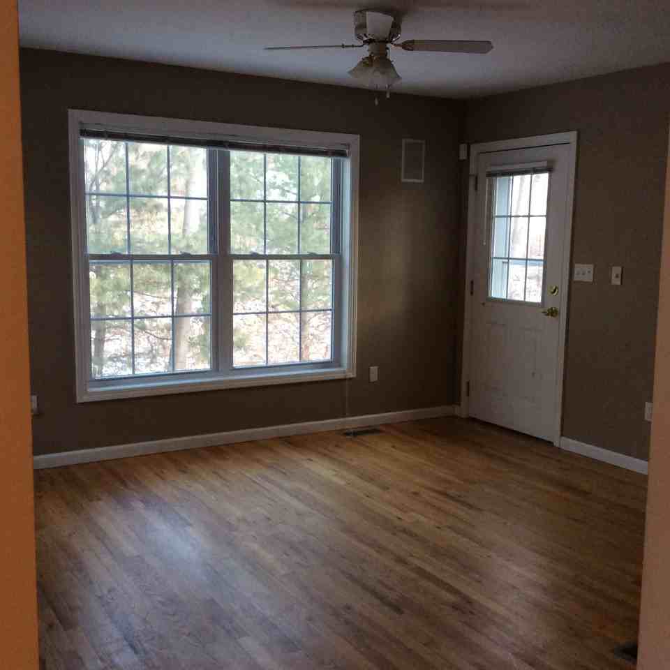 125 Sherbrook Dr - Photo 3 of 13