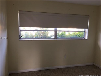 1122 NW 24th Ct - Photo 3 of 6