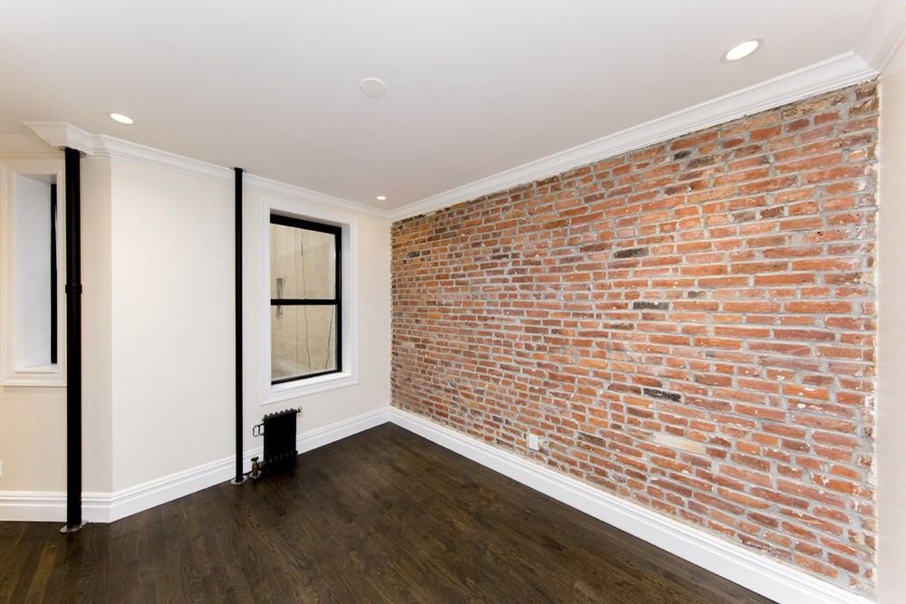 239  Elizabeth Street - Photo 3 of 9