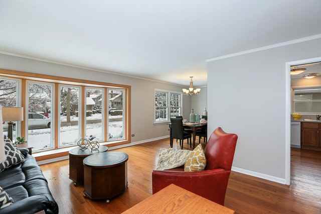 415 Richmond Ave - Photo 2 of 14