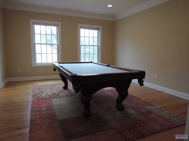 18 Bradley Ln - Photo 3 of 21