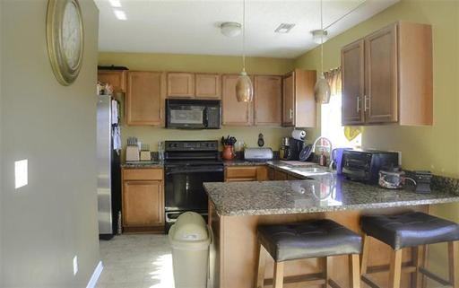 115 Croaker Ln - Photo 3 of 10