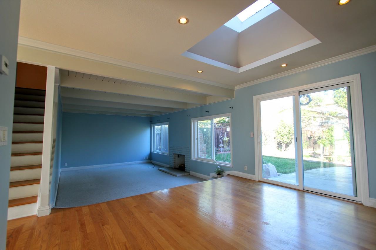 1901 Quebec Way - Photo 2 of 13