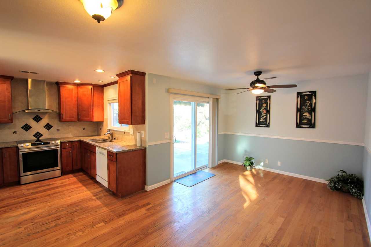 1901 Quebec Way - Photo 3 of 13