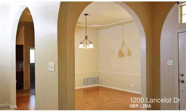1200 Lancelot Dr - Photo 3 of 18
