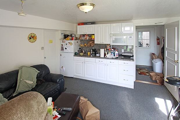 1927 18th Ave - Photo 3 of 6