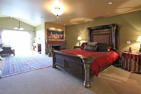 236 McNear Dr - Photo 2 of 15