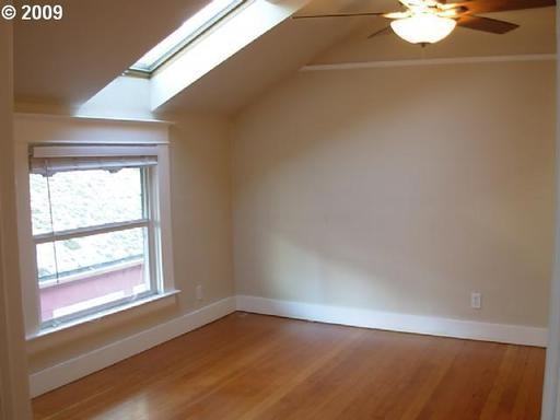 1104 SW Columbia St #403 - Photo 2 of 8