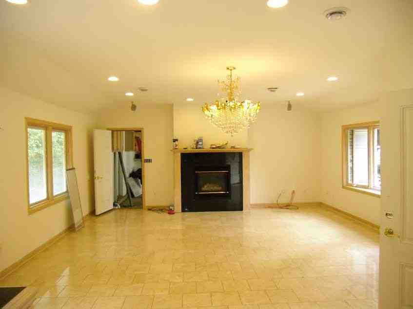 550 West Laramie Lane - Photo 3 of 9