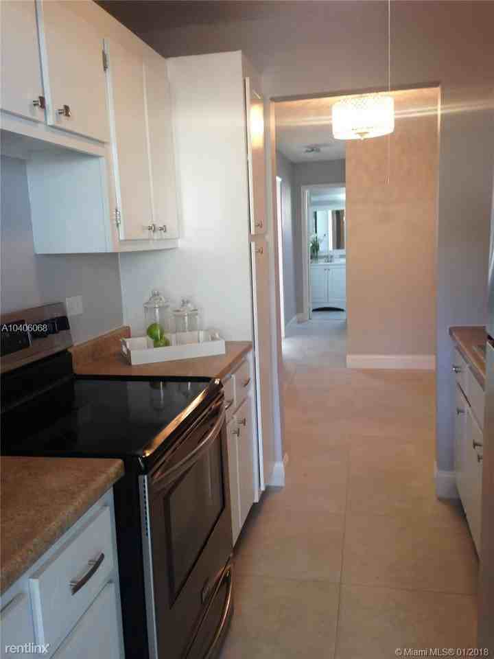 1720 Funston St - Photo 2 of 8