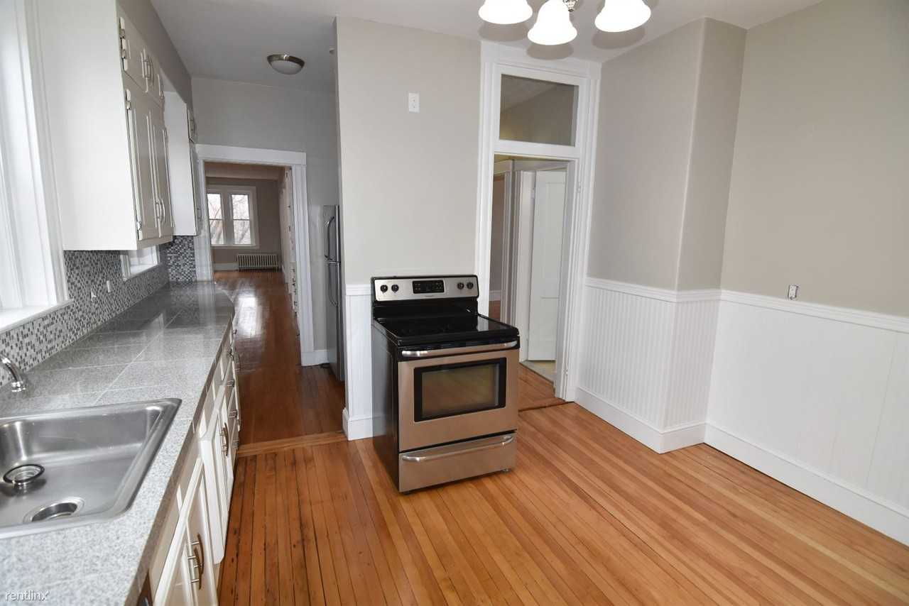 41 Babcock Street - Photo 2 of 11