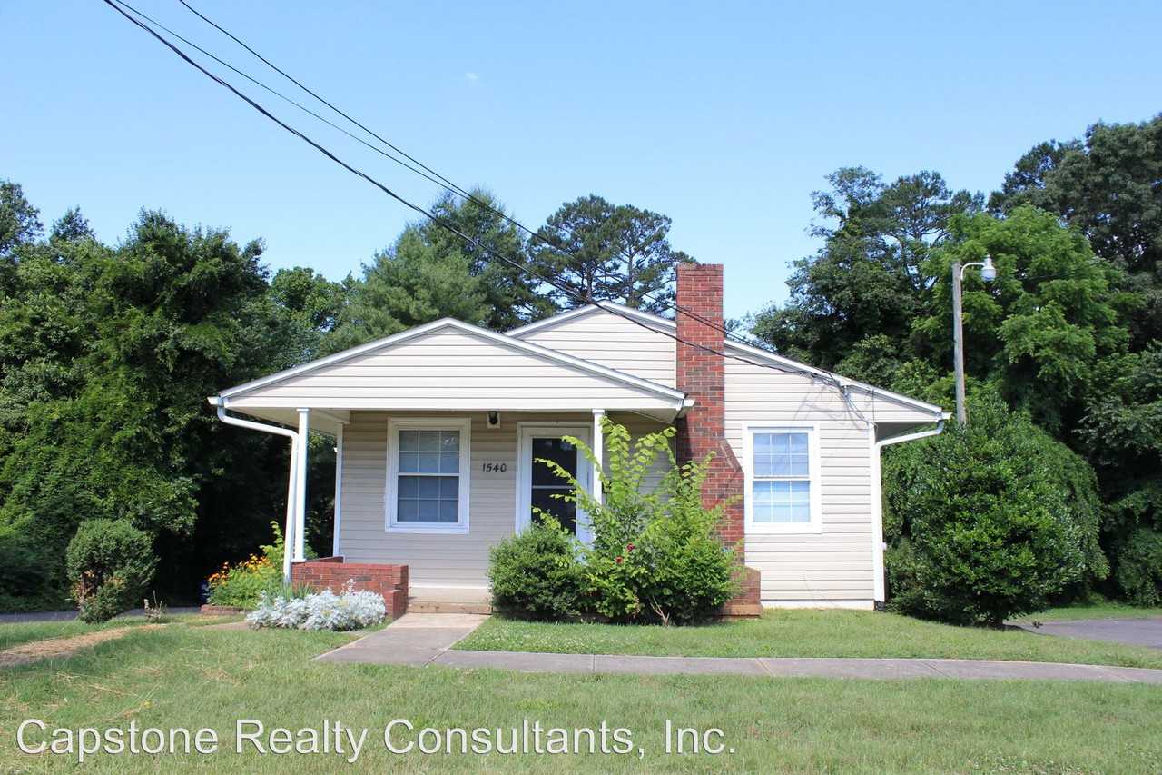 1540 Ebert St - Photo 2 of 7