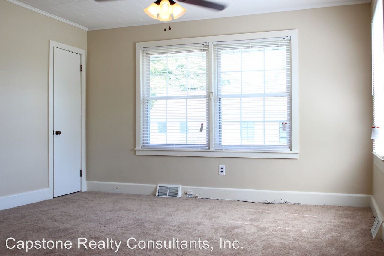 1540 Ebert St - Photo 3 of 7