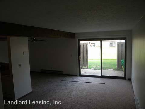 6305 Forest Park Dr - Photo 2 of 9
