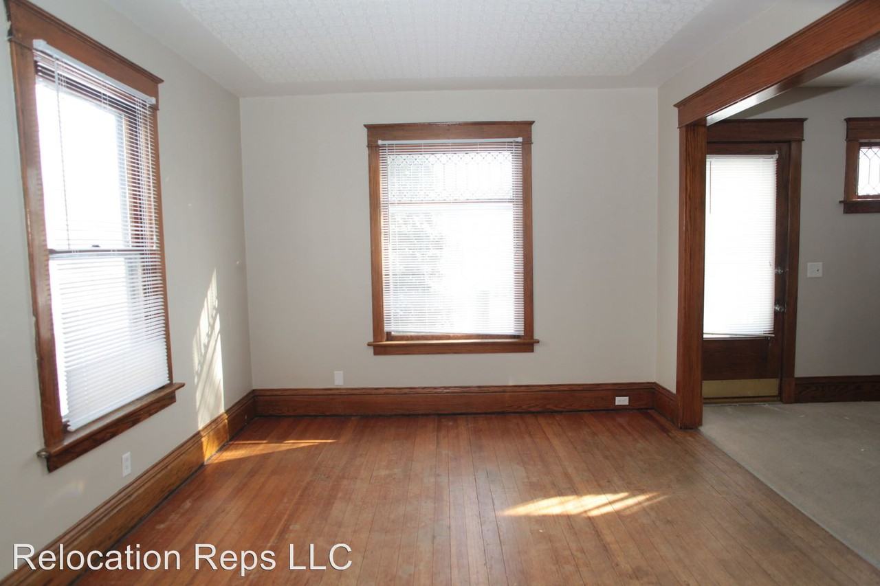 2005 15th St - Photo 2 of 23