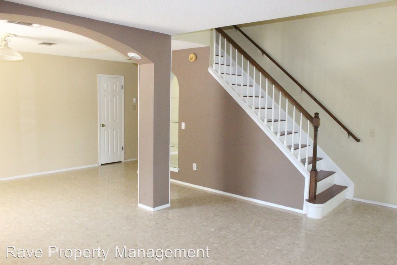 16902 Tomcat Dr - Photo 3 of 31