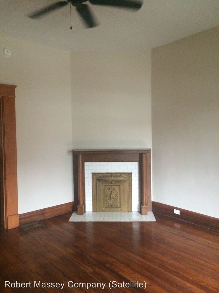 2821 Klempner Way - Photo 3 of 7