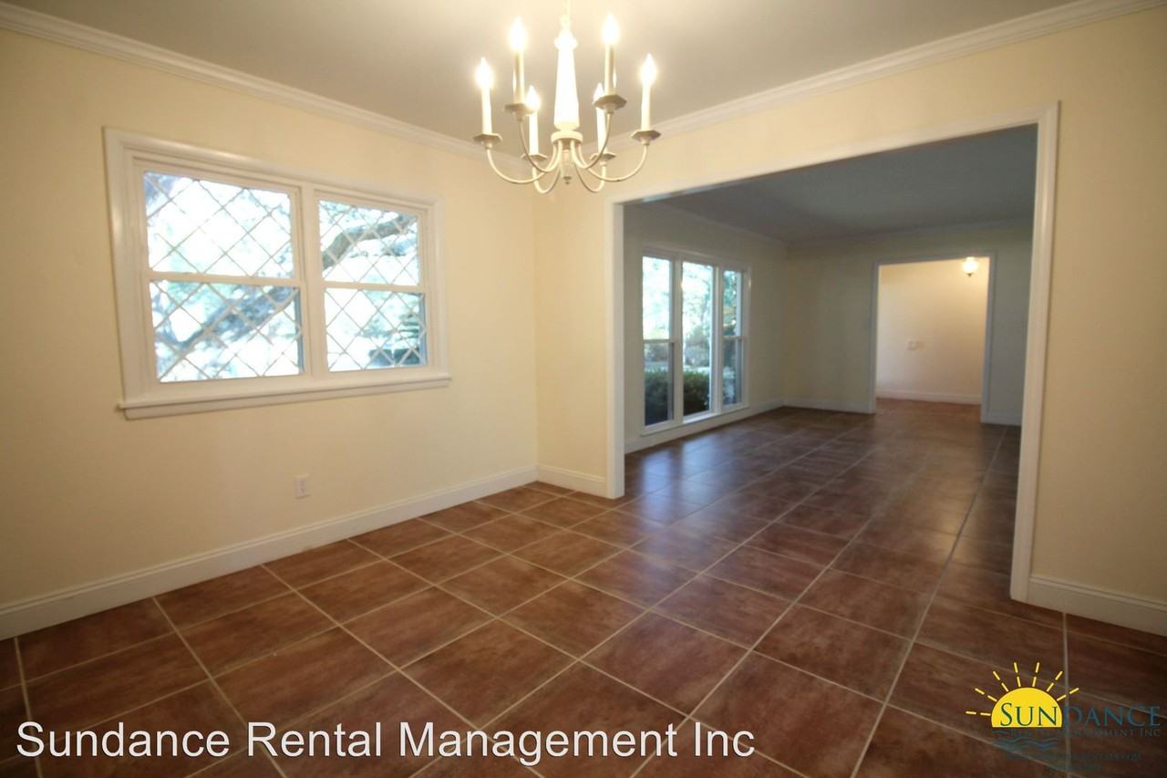 22 Country Club Rd - Photo 3 of 15