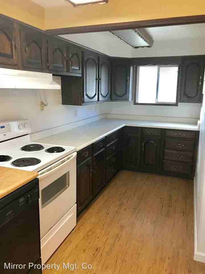 33777 Berg Rd - Photo 3 of 9