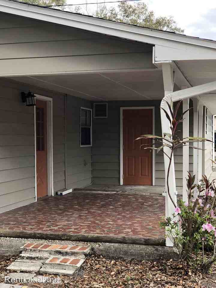 1058 King Ave - Photo 3 of 15