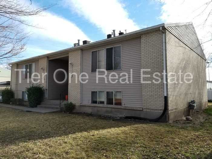 228 E Crestone Ave - Photo 2 of 30