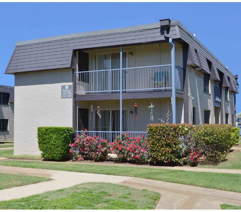 Denton North - Photo 3 of 35