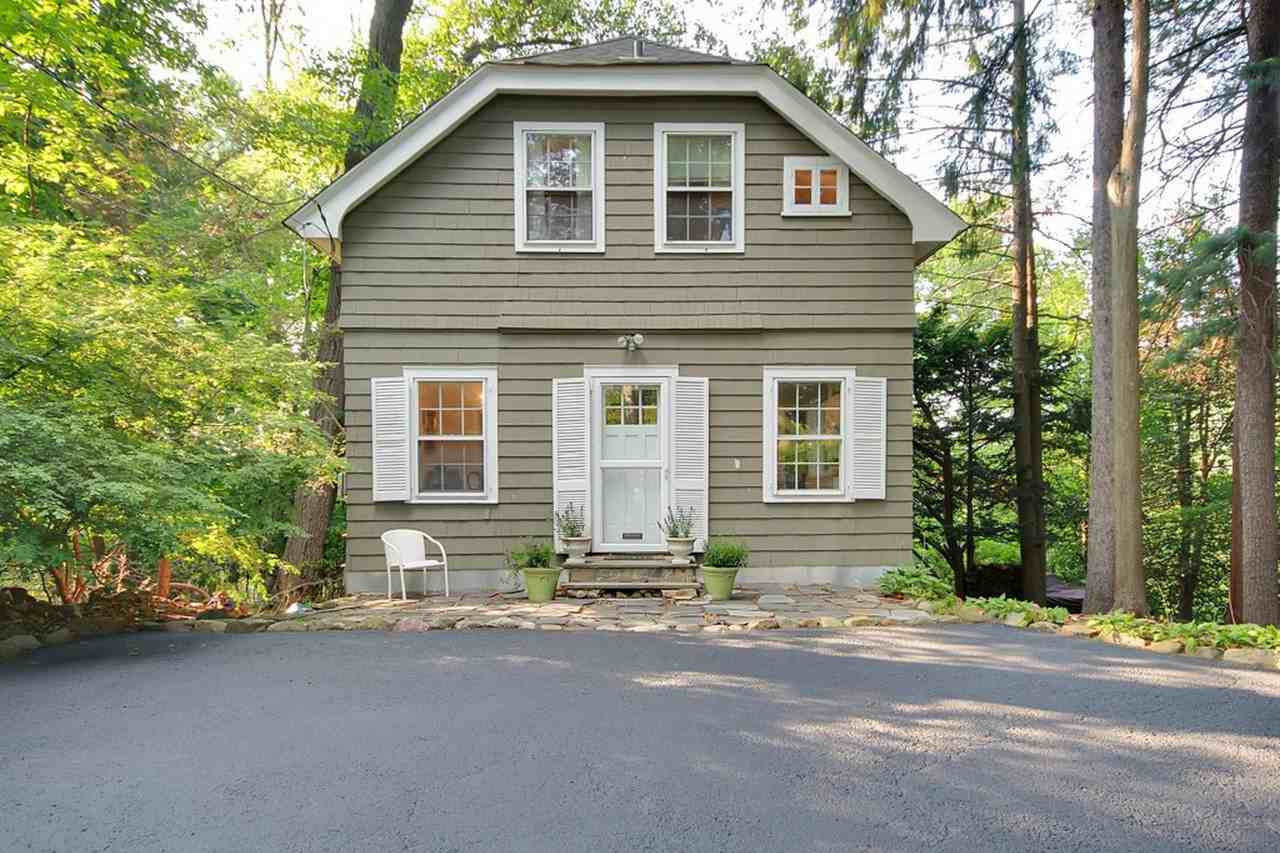 50 Rensselaer Rd - Photo 2 of 10