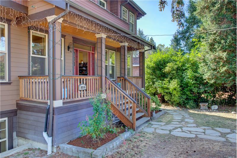 10516 20th Ave Ne - Photo 2 of 19