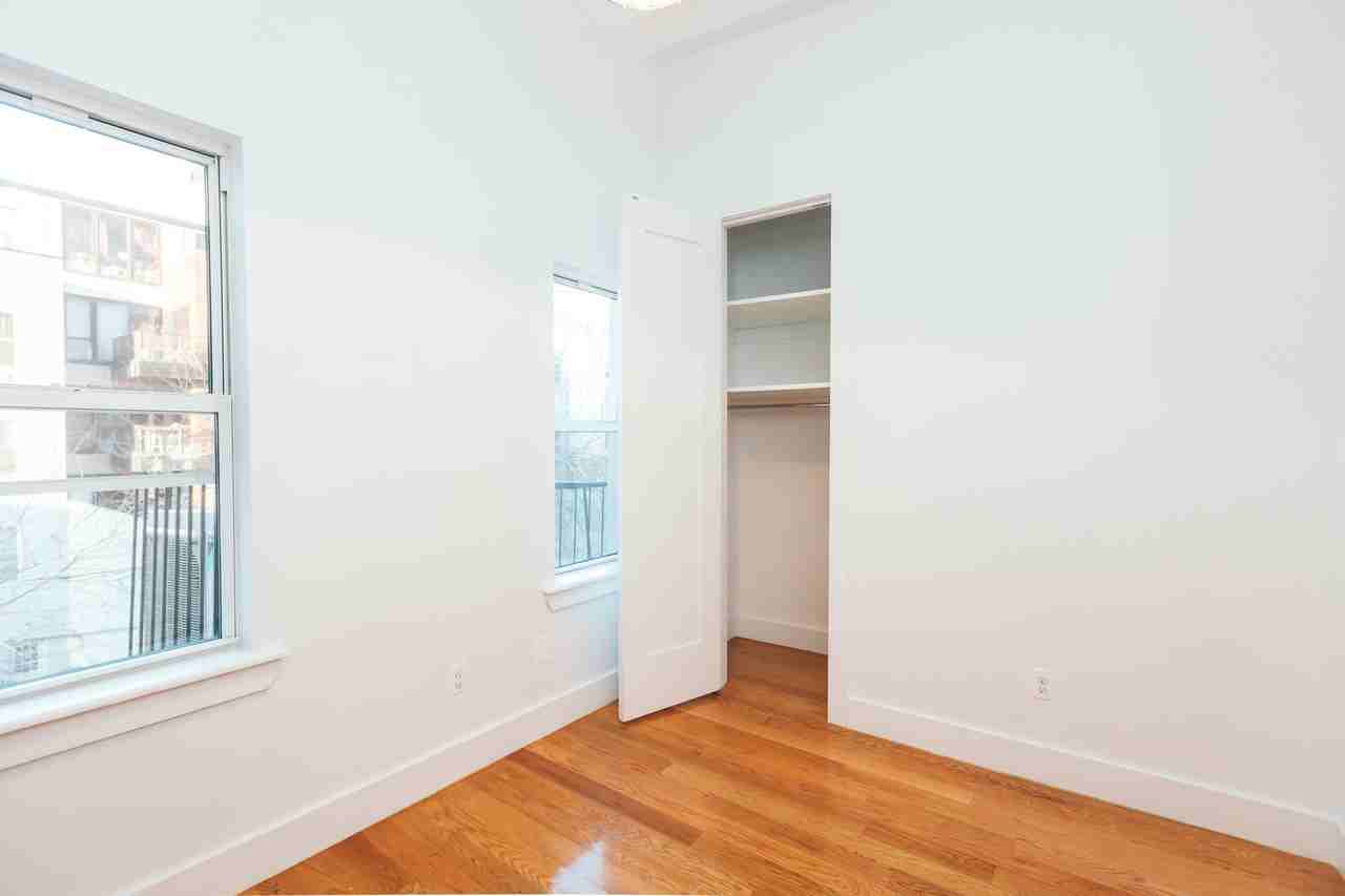 31 Montrose Avenue #3 L