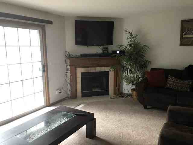 1420 Foxcroft Dr - Photo 2 of 15