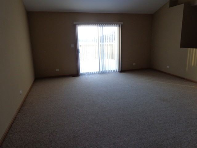 825 Casey Ln - Photo 2 of 10