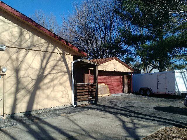 4002 Nottingham Dr - Photo 3 of 19