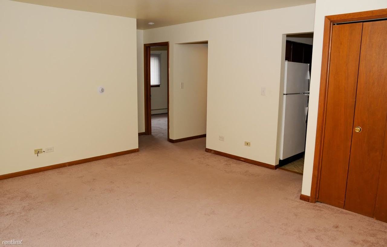 2153 Vernon Dr - Photo 2 of 11