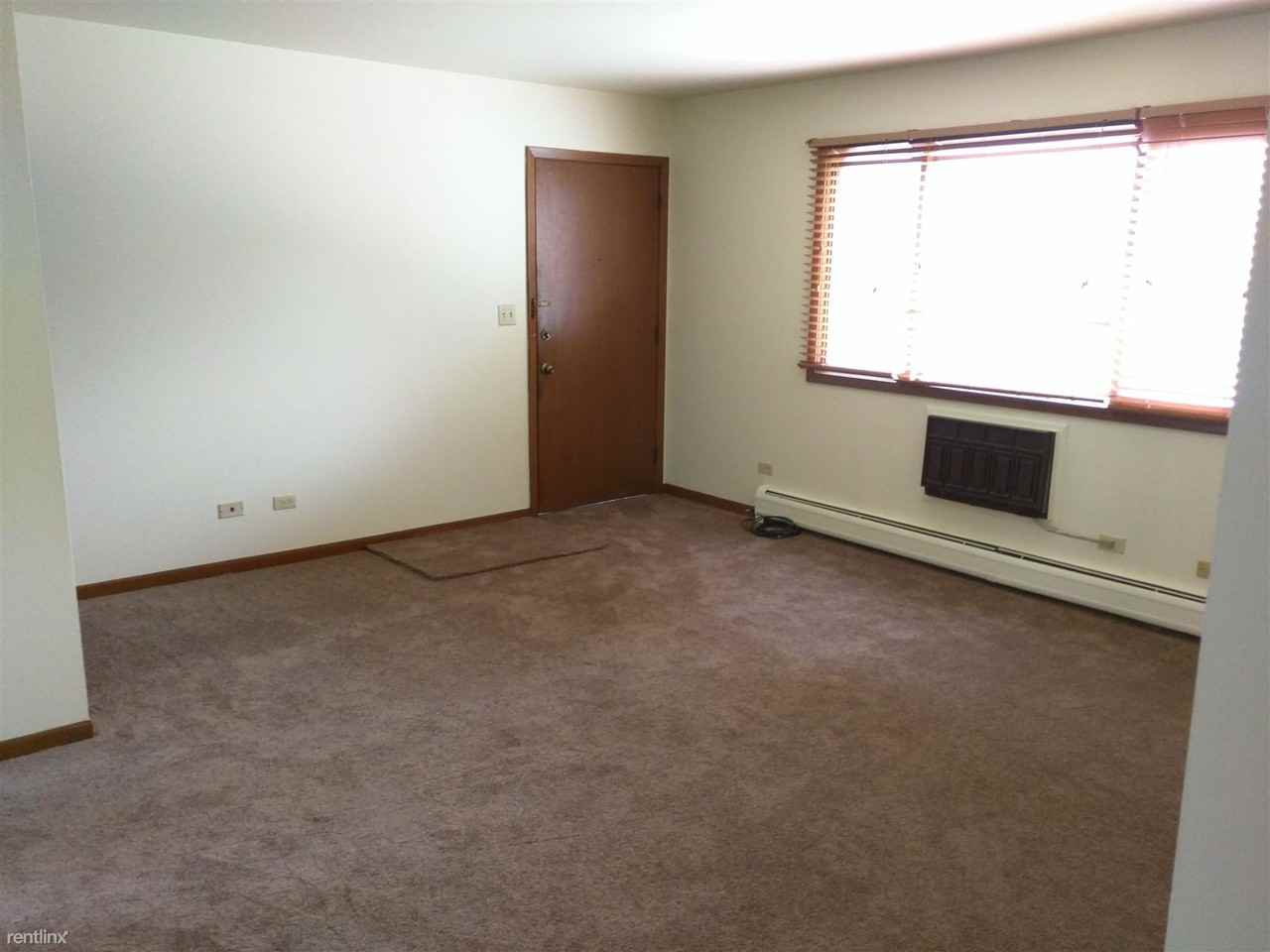 2153 Vernon Dr - Photo 3 of 11