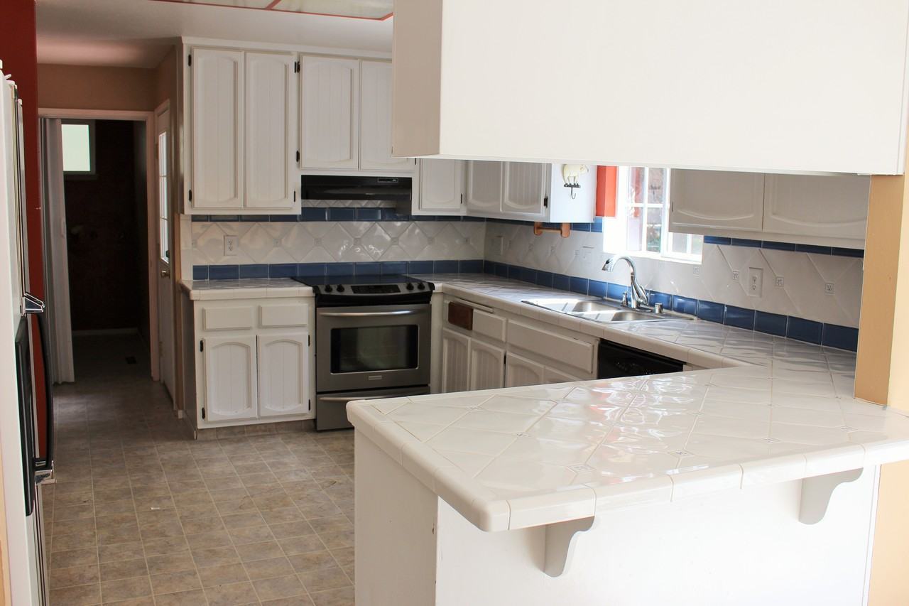 17773 Nills Way - Photo 2 of 12