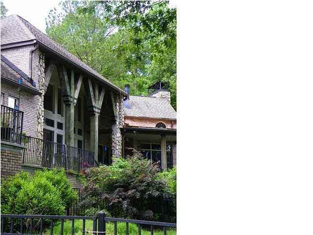 105 Horncastle Pl - Photo 2 of 15