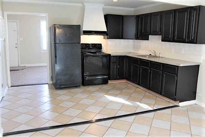 1739 E 71st St - Photo 3 of 16