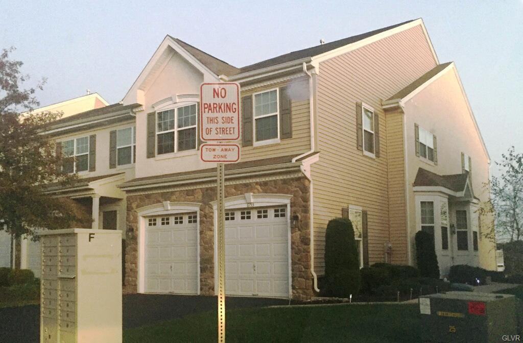 6153 Valley Forge Dr - Photo 3 of 20