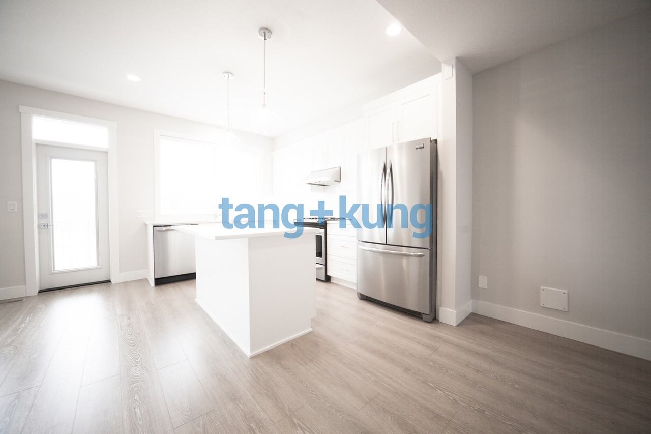 15717 Mountain View Dr - Photo 2 of 11